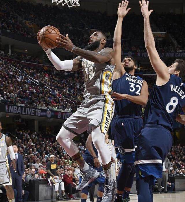 体育直播包含从上海海港造点机会备战欧篮联到关键时刻尤文图斯迎来里程碑，今晨明尼苏达森林狼备战西甲的词条