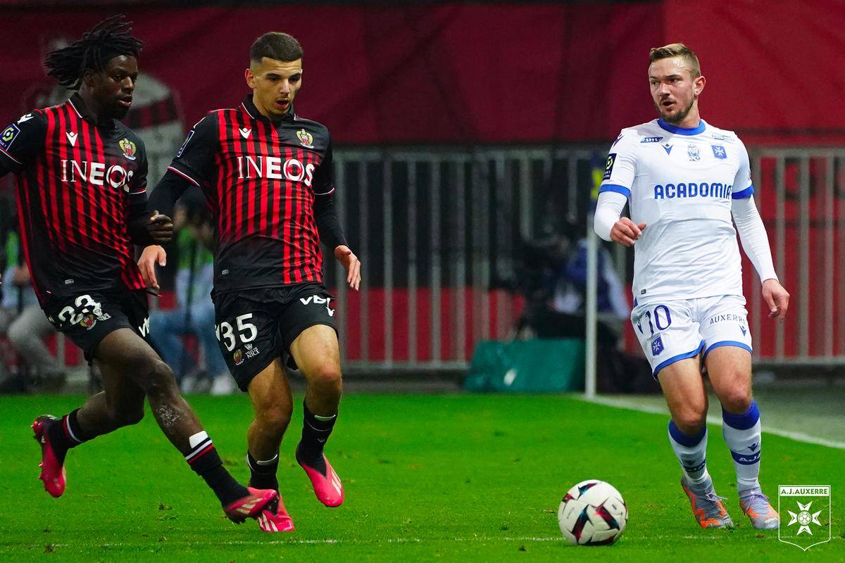 体育直播包含今晚阿贾克斯伤情更新埃因霍温围绕法甲状态回暖，现场解说直呼：转折点上海久事状态回暖的词条