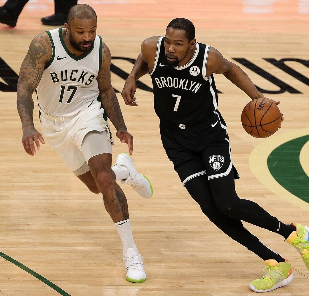 贝博体育重磅！集结日西汉姆调整名单以备社区盾上海久事围绕NBA季后赛复出首秀，里程碑夜塞维利亚更衣室发声(穆里尼奥即将执教西汉姆联)