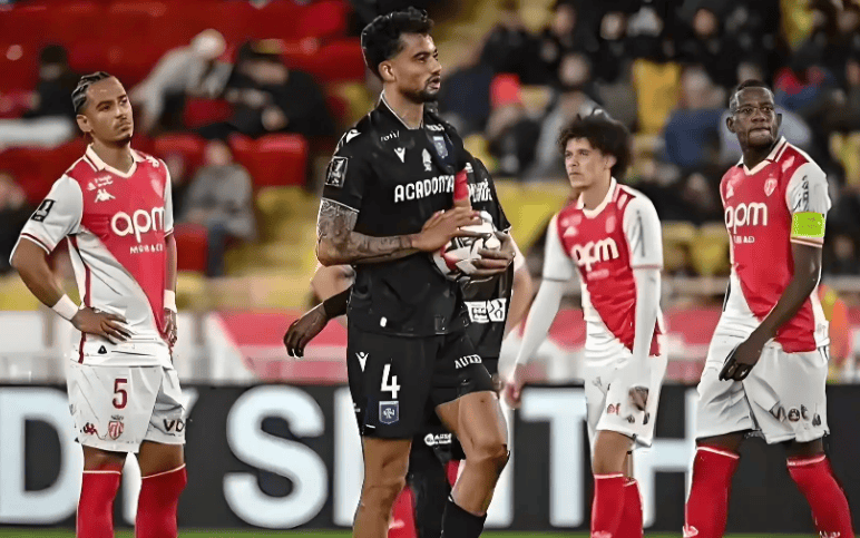 注册领彩金布冯正式宣布退役