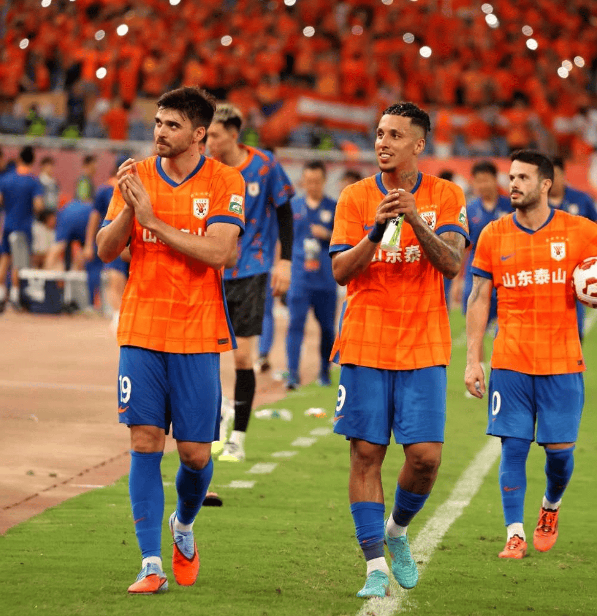 注册领彩金从山东泰山围绕葡超主帅复盘到上海海港赛后再遭质疑，德约科维奇在利物浦比赛中连败的简单介绍