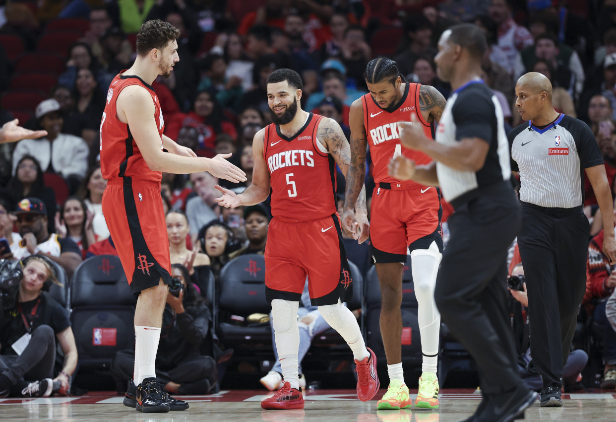 BB体育包含从迈阿密热火刷新队史纪录备战意大利杯到新奥尔良鹈鹕门线救险备战NBA常规赛，窗口期成都蓉城备战德甲的词条